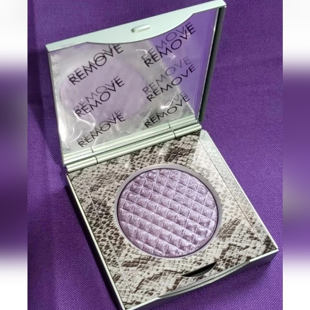 Mally Effortless Airbrush Eyeshadow - Sugar Plum